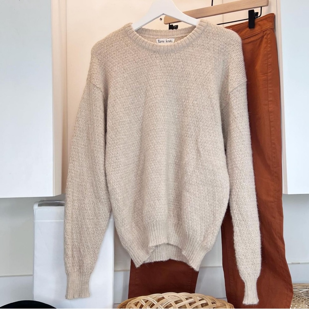 100% Alpaca neutral tone Sweater Sz Medium